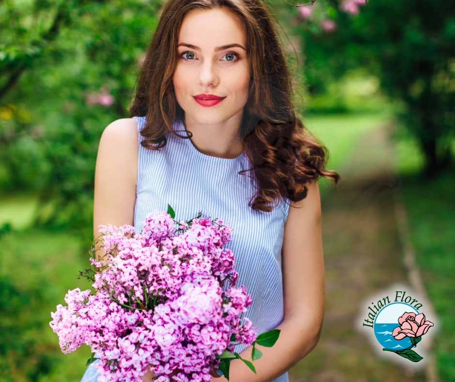 Quali sono le frasi dolci da dire ad una Ragazza insieme ad un mazzo di fiori?