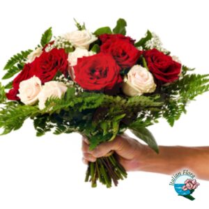 Bouquet di rose bianche e rosse