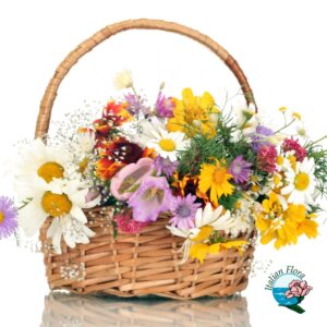 Cesto di fiori misti primaverili
