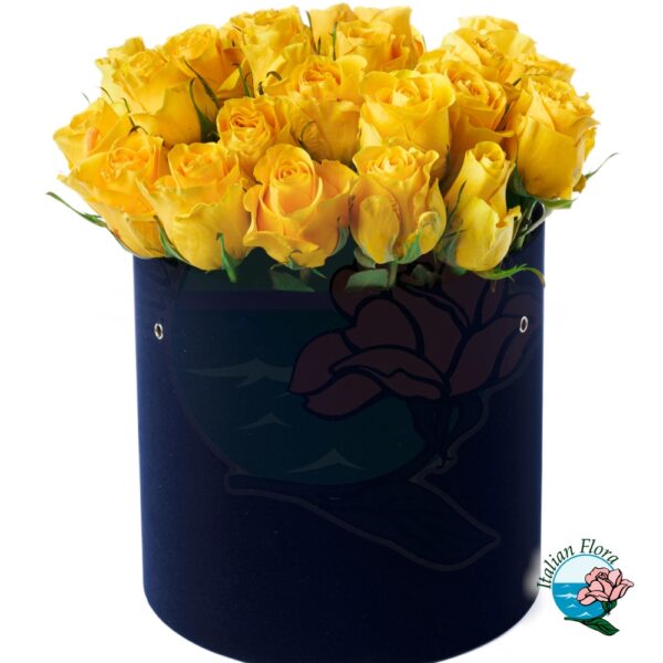 Composizione di 18 rose gialle